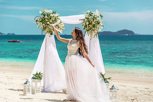 Фотосессия с аркой на Пхукете