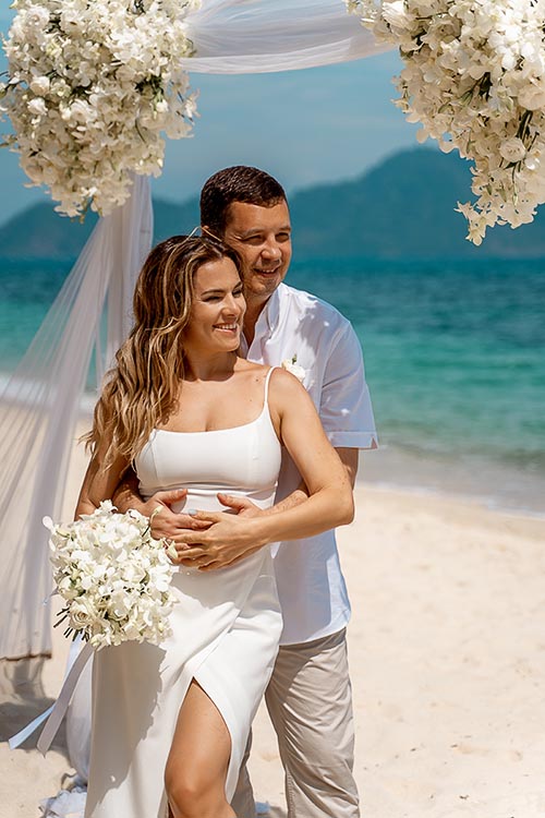 Свадебная фотосессия с аркой на Пхукете