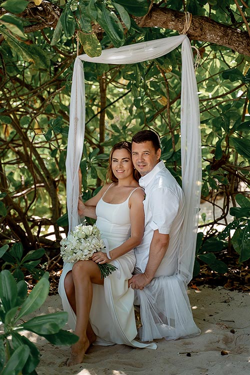 Свадебная фотосессия с аркой на Пхукете