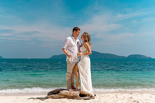 Свадебная фотосессия с аркой на Пхукете