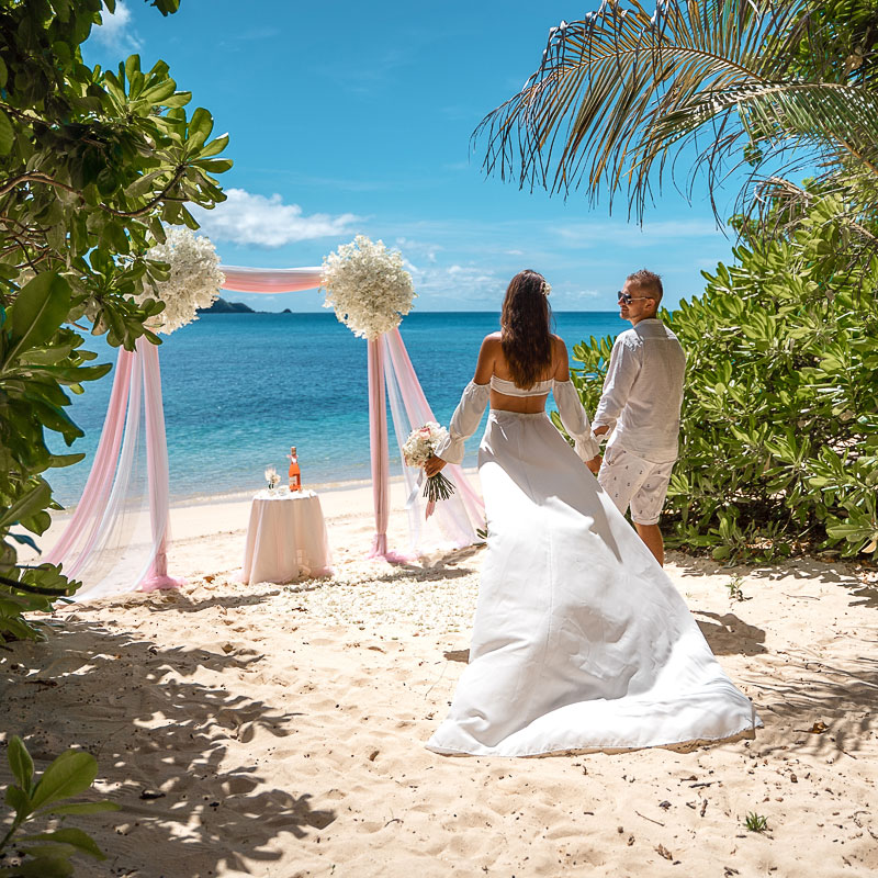 Фотосессия с аркой на Пхукете