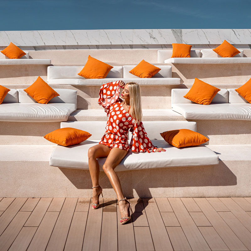 Фотосессия в отеле с белым храмом на Пхукете