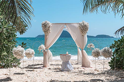 Мини свадебная церемония на Пхукете в Таиланде для Саша и Юлия на Пхукете