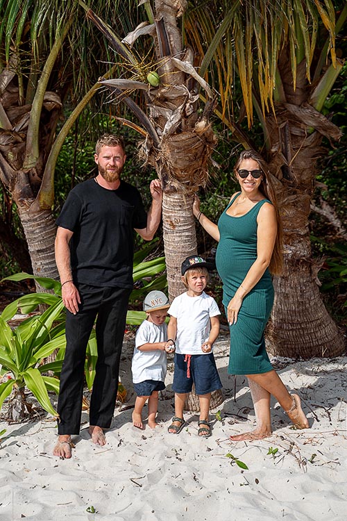 Семейная фотосессия на необитаемом острове на Пхукете