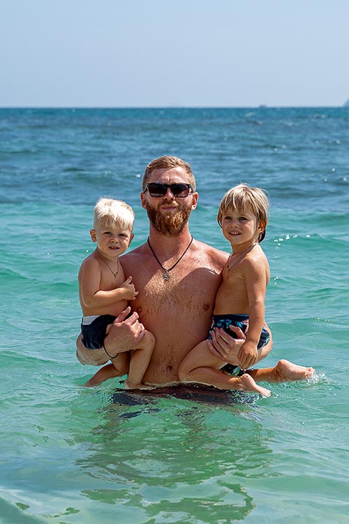 Семейная фотосессия на необитаемом острове на Пхукете