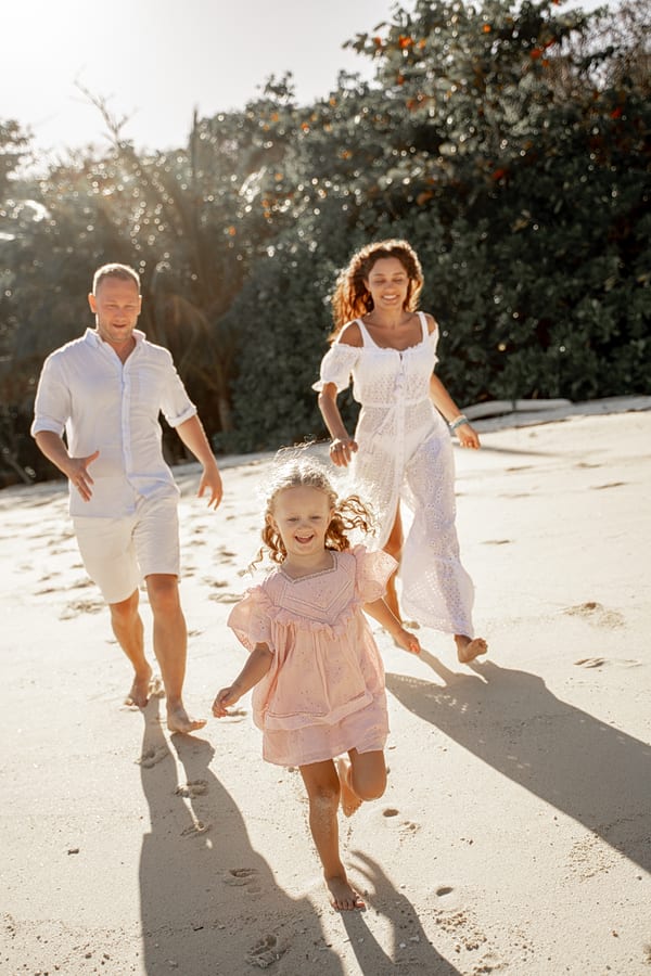 Семейная фотосессия на необитаемом острове на Пхукете в Тайланде
