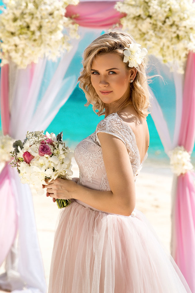 Свадебная фотосессия на пляже Пхукета