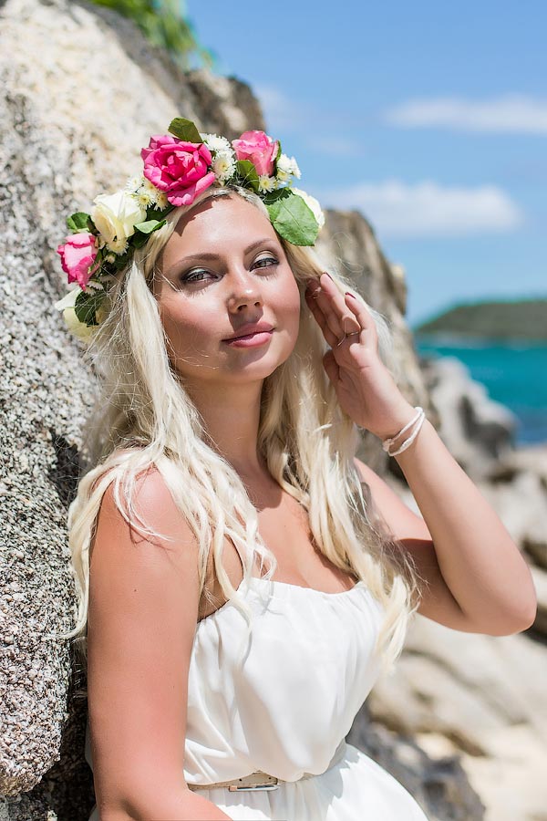 Веночек на голову из цветов на Пхукете