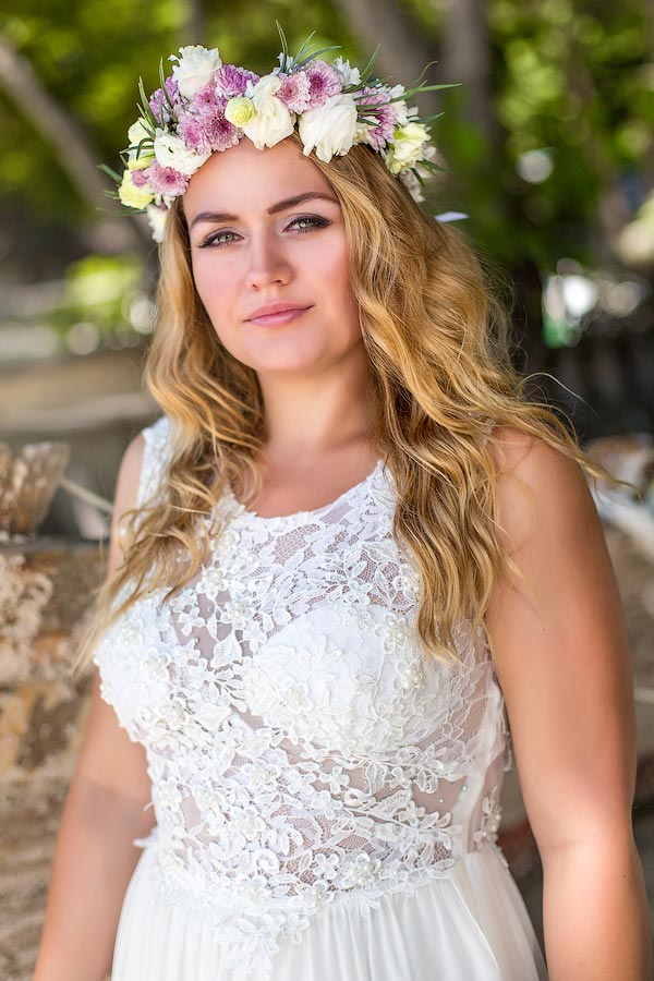 Веночек на голову из цветов на Пхукете