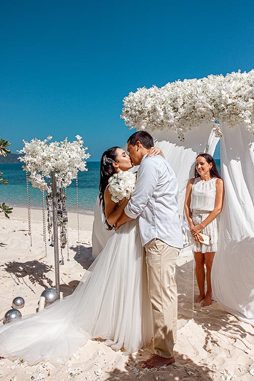 Артур и Николь свадьба на Пхукете в Таиланде