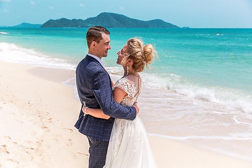 Свадебная фотосессия на Пхукете на необитаемом острове