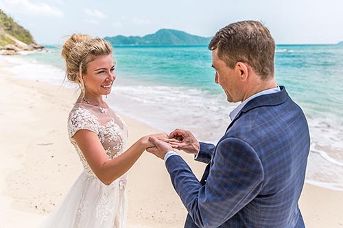 Свадебная фотосессия на Пхукете на необитаемом острове