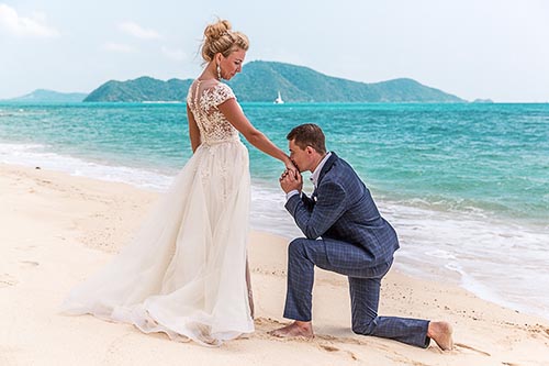 Свадебная фотосессия на Пхукете на необитаемом острове