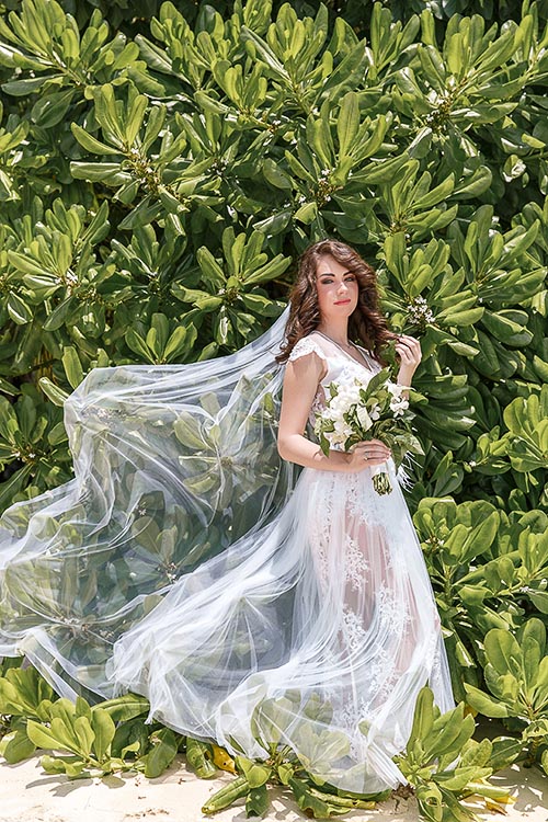 Свадебная фотосессия на необитаемом острове вблизи Пхукета