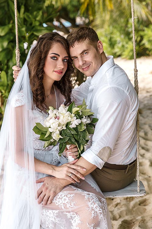Свадебная фотосессия на необитаемом острове вблизи Пхукета