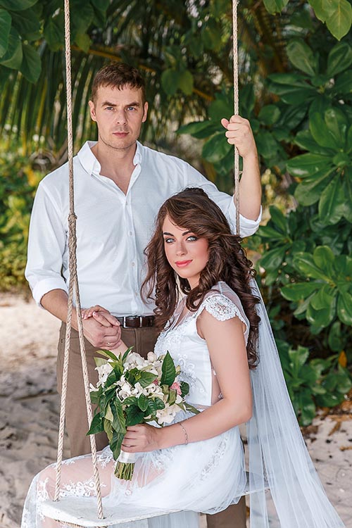 Свадебная фотосессия на необитаемом острове вблизи Пхукета