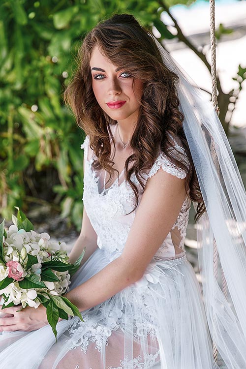 Свадебная фотосессия на необитаемом острове вблизи Пхукета