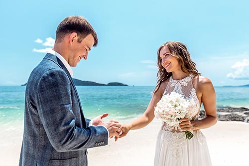 Свадебные фотосессии на необитаемом острове вблизи Пхукета