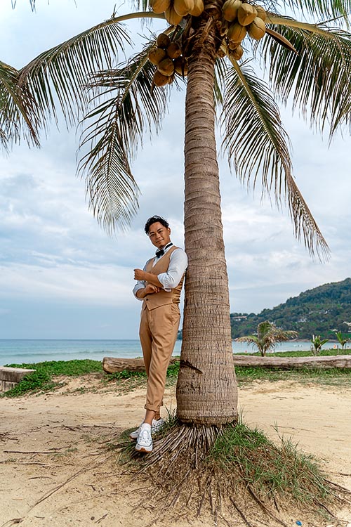 Свадебная фотосессия на пляже Карон на Пхукете в Таиланде