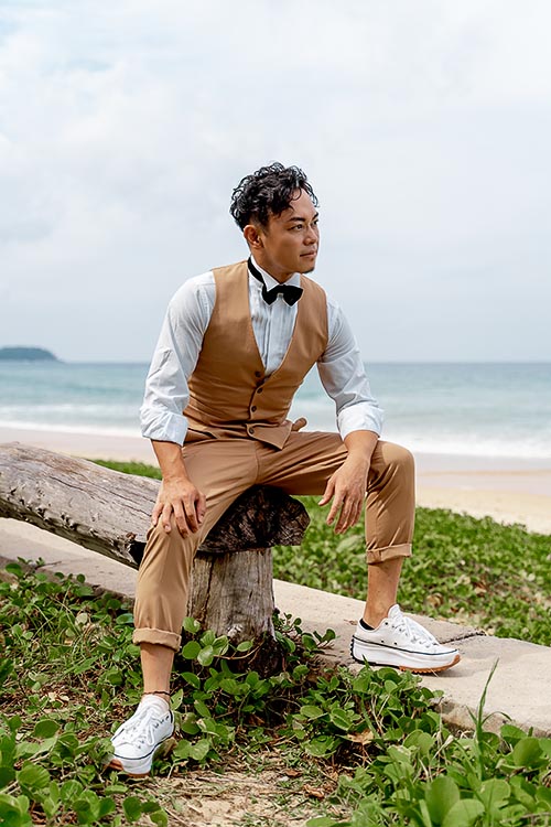 Свадебная фотосессия на пляже Карон на Пхукете в Таиланде