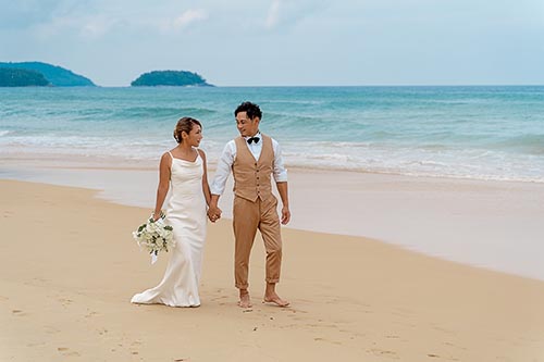 Свадебная фотосессия на пляже Карон на Пхукете в Таиланде