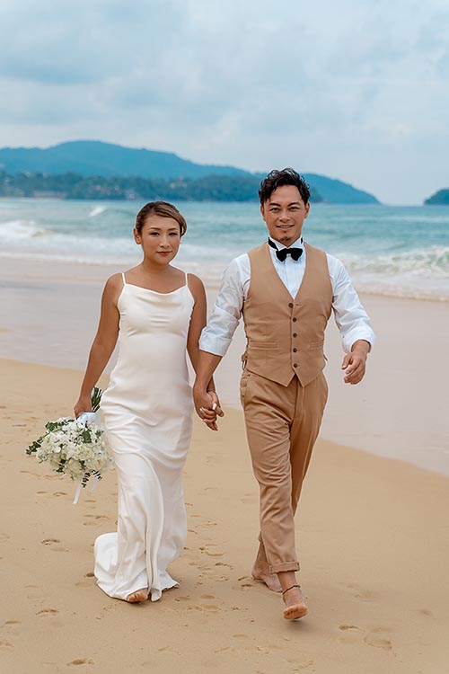 Свадебная фотосессия на пляже Карон на Пхукете в Таиланде