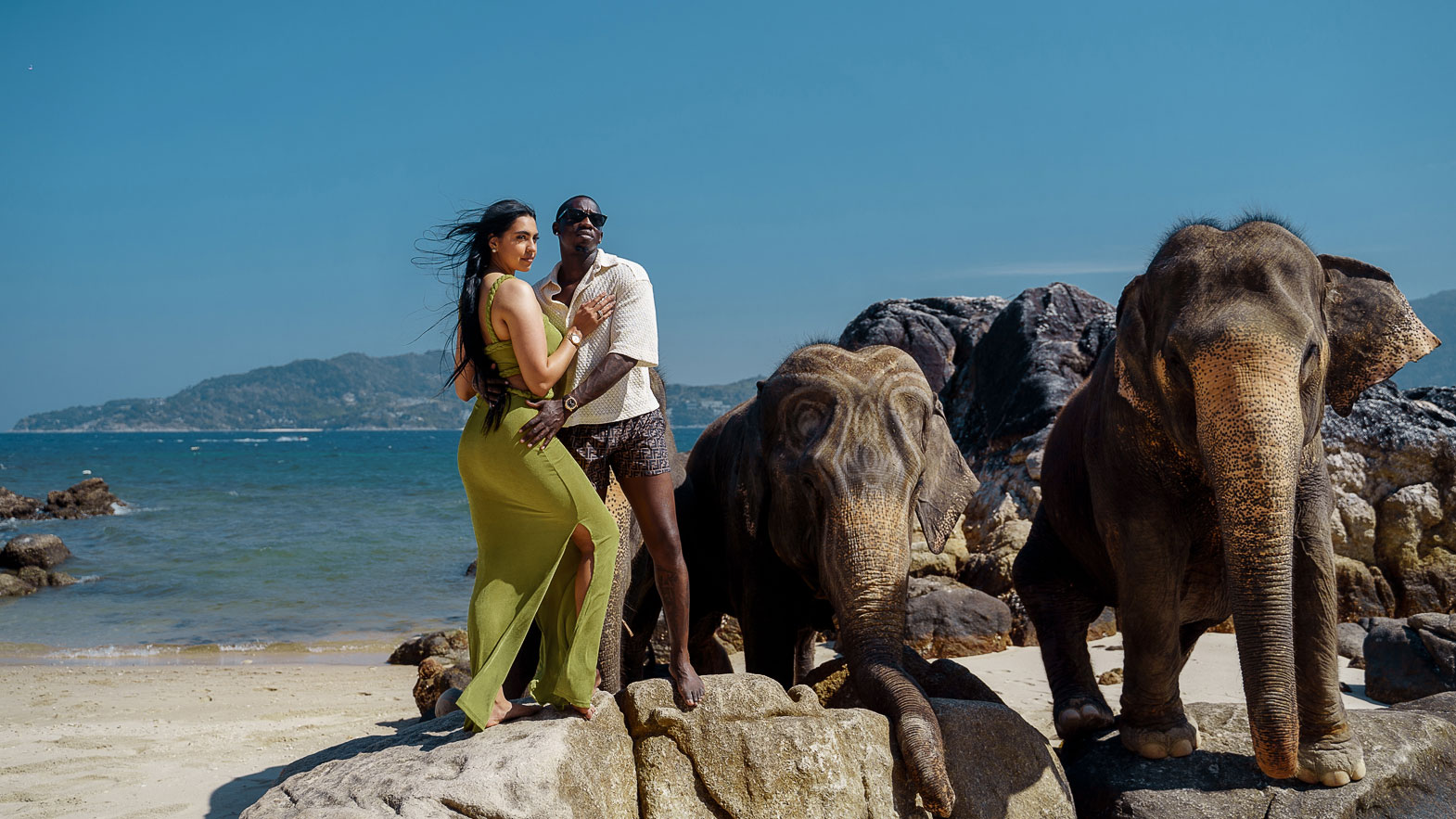 Фотосессия со слоном на Пхукете видео