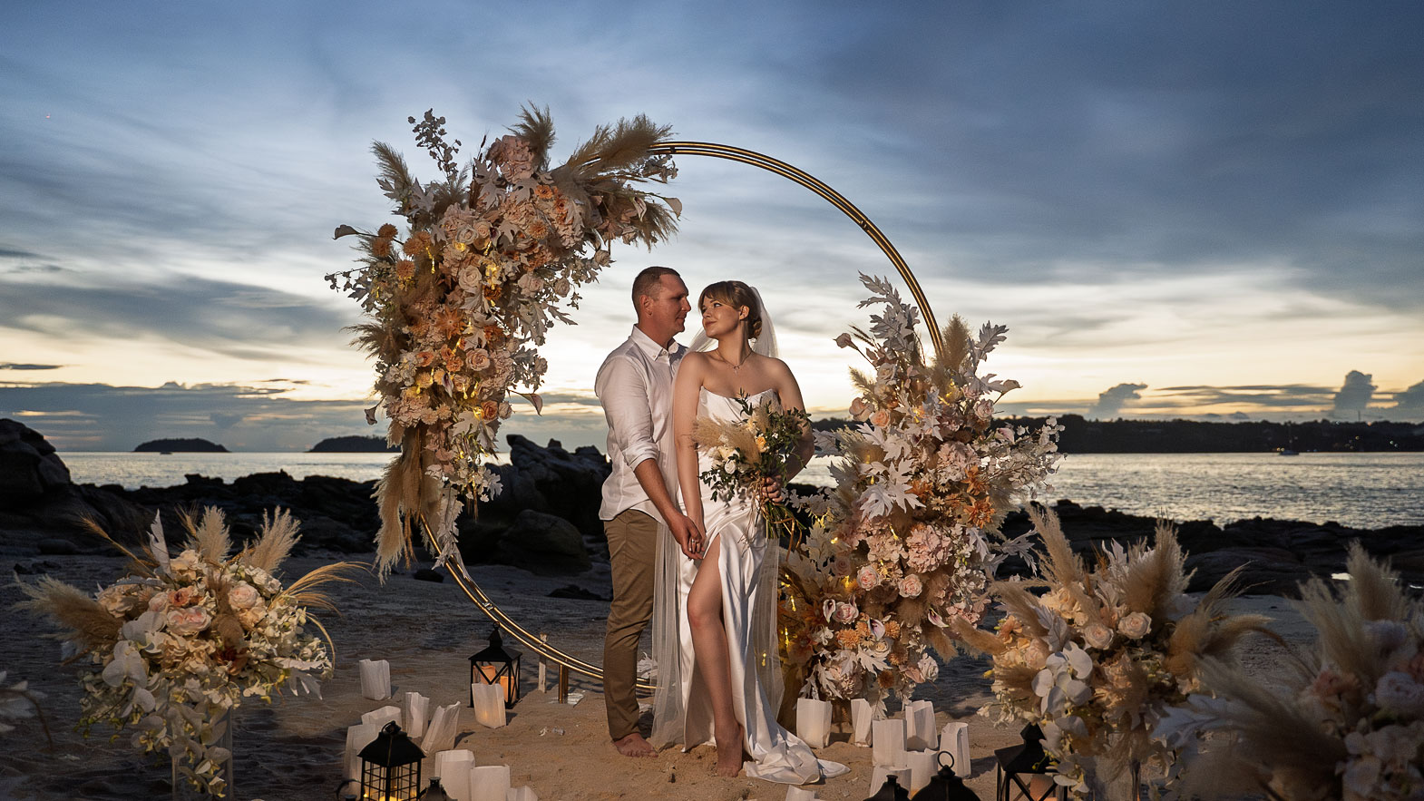 Свадьба на закате на Пхукете видео